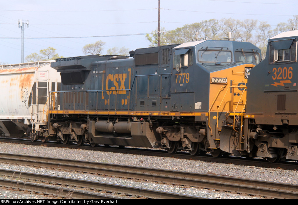 CSX D8-40CW #7779